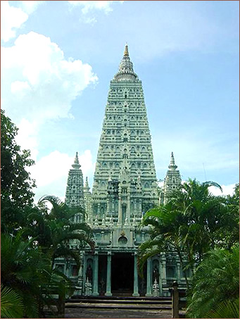 พระธาตุประจำปีเกิด